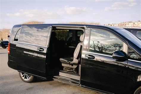 booking a private transfer