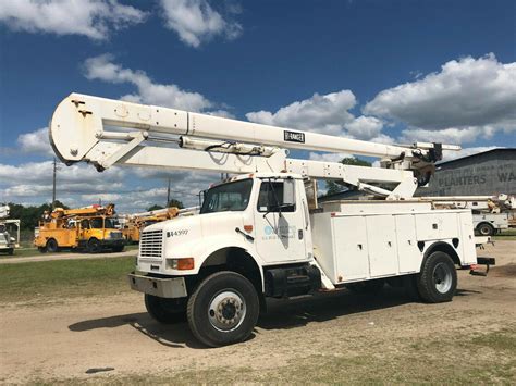Finding The Right Boom Truck For Sale In Michigan And Wisconsin