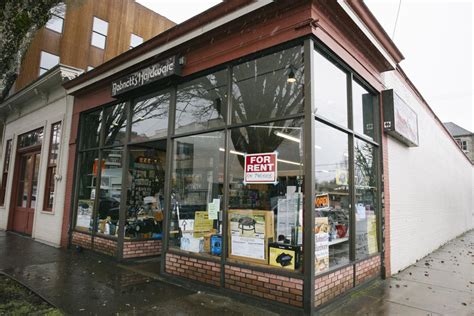 borders bookstore closing corvallis oregon