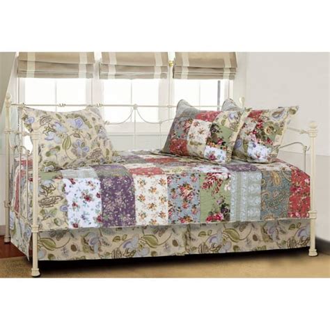 Boscov's Daybed Bedding