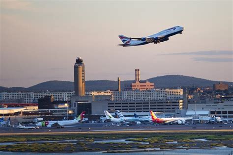boston logan airport airlines