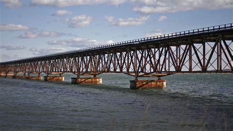 boston long island bridge