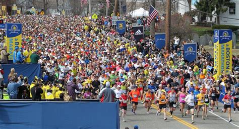 boston marathon 2023 starting line