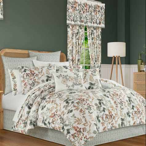Botanical Print Comforter Set