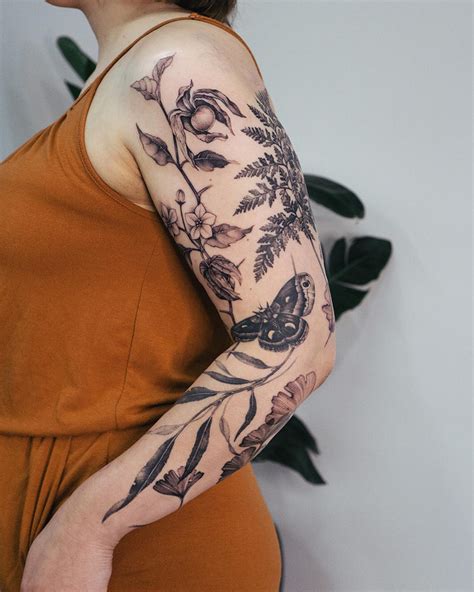 artistic botanical tattoos