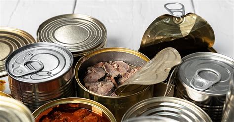 botulism and canned food