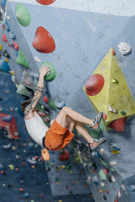 Bouldering Technique Tips