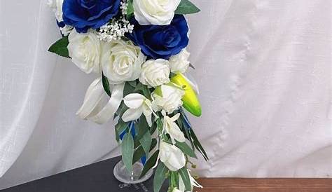 Bouquet De Mariee En Cascade Bleu Et Blanc Mariée La Boutonnière Jasmin