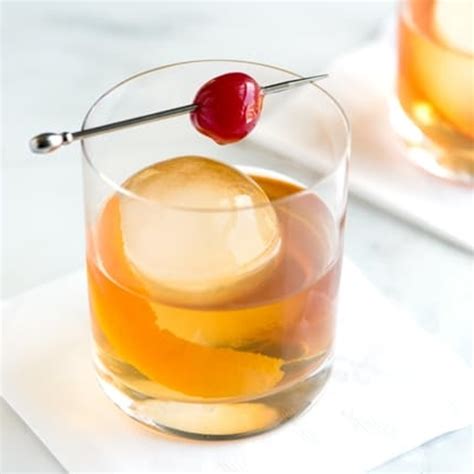 bourbon manhattan cocktail