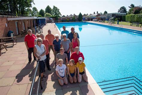 bourne outdoor swimming pool events