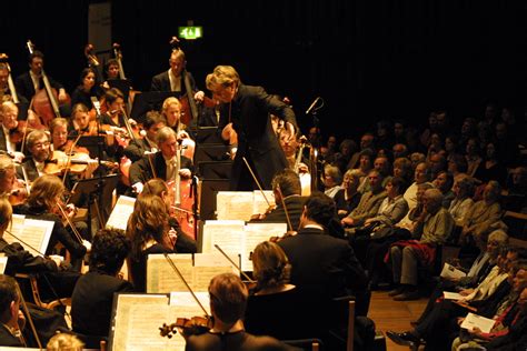 bournemouth symphony orchestra conductor