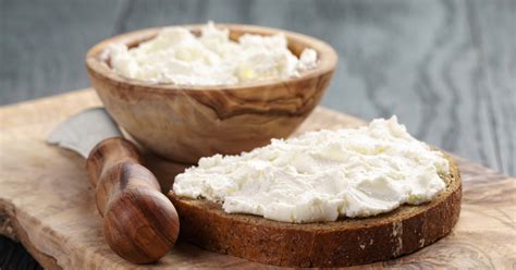 boursin cheese vs cream cheese