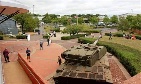 bovington tank museum opening times