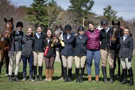 Bowdoin Equestrian Team