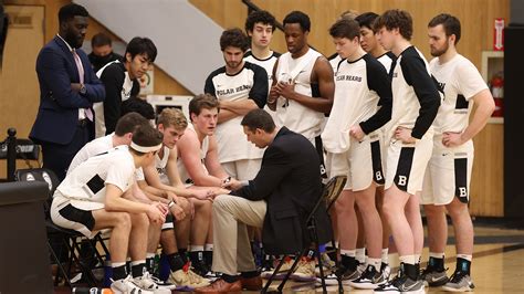 Men's Basketball Wins Defensive Battle Over Connecticut College