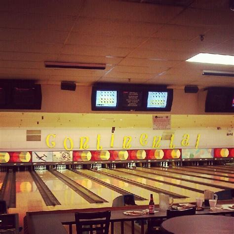 bowling alleys in roseville mi