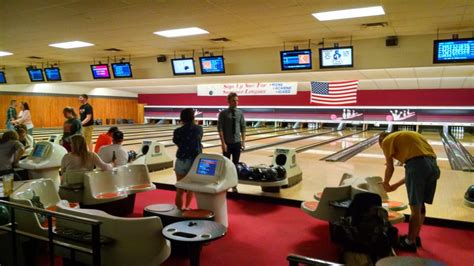 bowling in iowa city