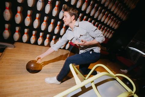 bowling late