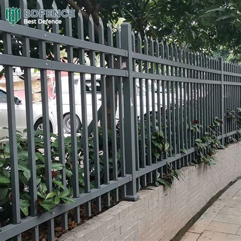 Box Bar Fence Design