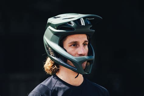 Box Helmets Review