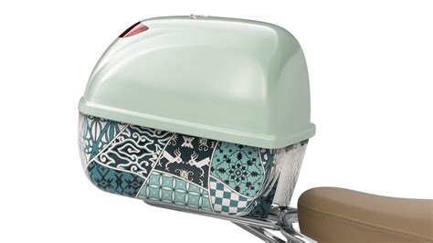 Kotak Unik Vespa Batik, Temukan Pesona Seni dan Tradisi