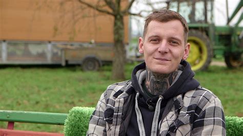 Mittelalterlich Viel Ausnahme br grüner teppich Futter Übersetzung einfach