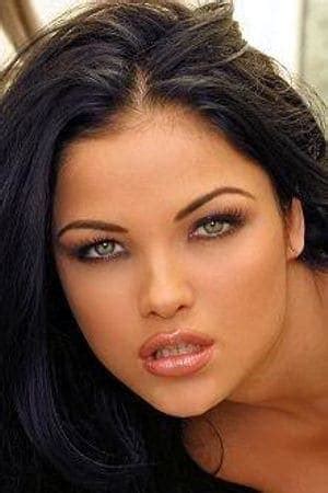 bra bustin and deep thrustin 2