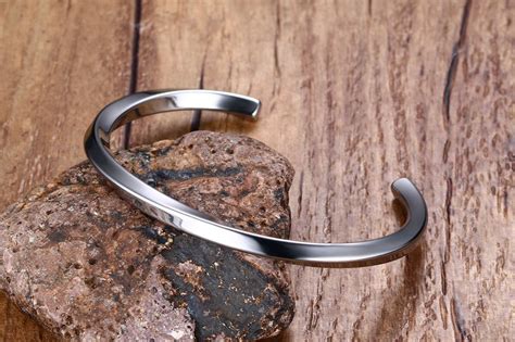 Bracelet Jonc Definition