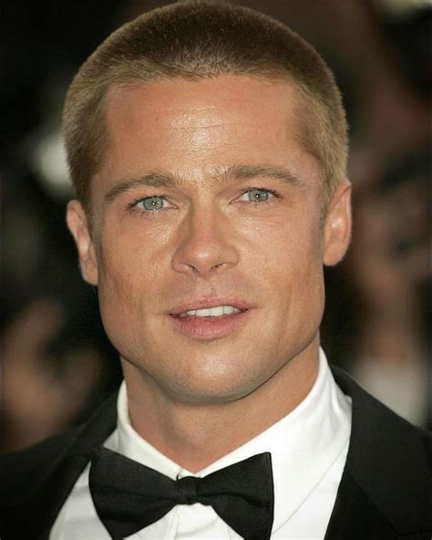 brad pitt shaved head(00)