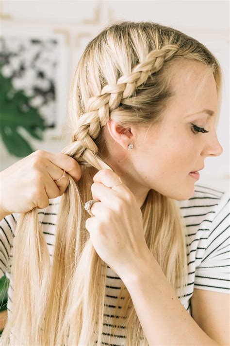 braid hair yourself