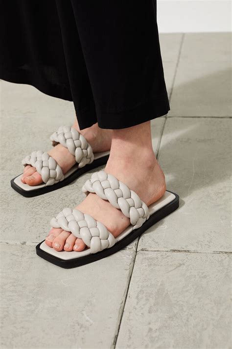 Braided Slides With Heel