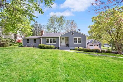 Branch Rd Suffield Ct