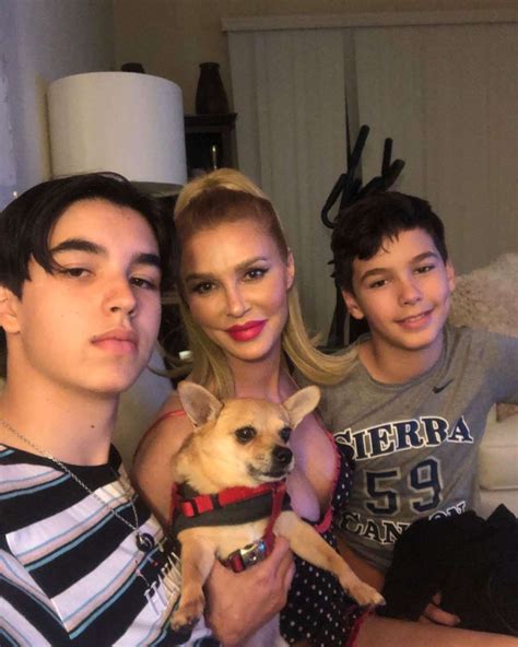 brandi glanville children ages