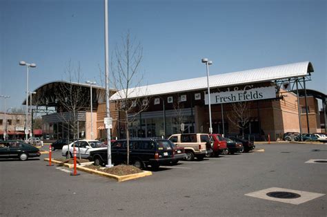 Bread And Circus Grocery Store
