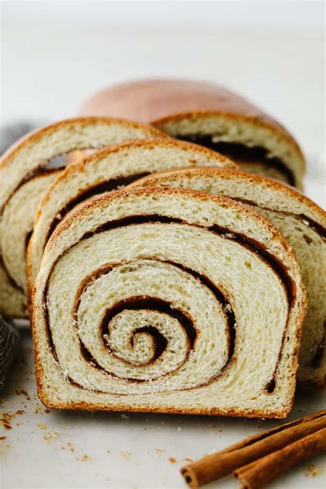 bread with cinnamon swirl