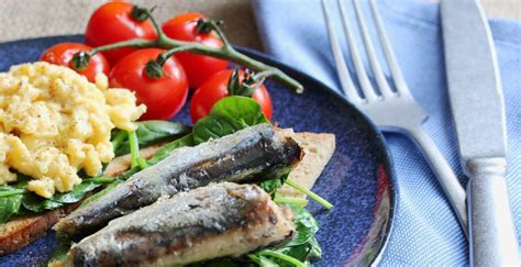 Breakfast With Sardines