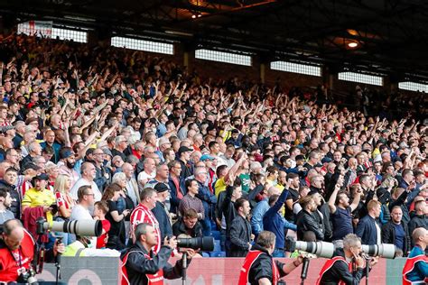 brentford box office opening times