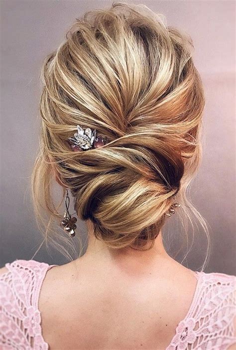  79 Popular Bridesmaid Updos For Medium Hair For New Style