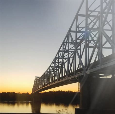 bridge between ohio and west virginia