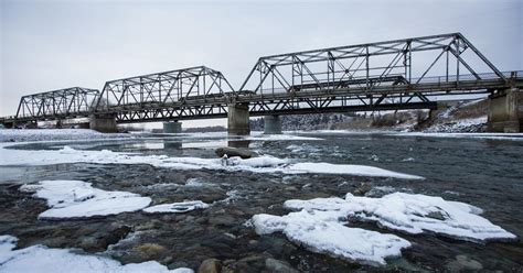 bridge over yellowstone river collapses