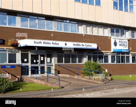 bridgend police station south wales