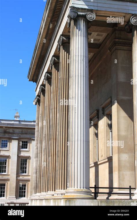 british museum columns