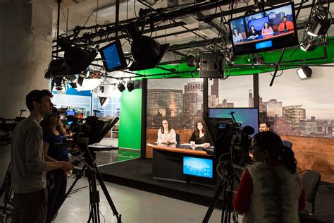 broadcast journalism courses in canada