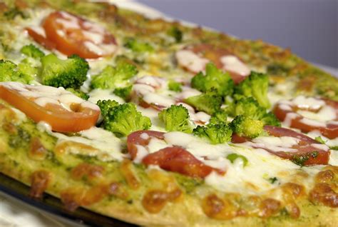 broccoli pizza and pasta