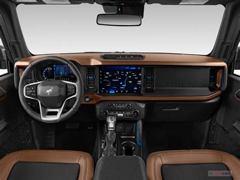 https://tse1.mm.bing.net/th?q=bronco 2024 interior
