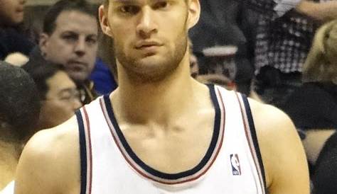 Brook Lopez Height, Age, Body Measurements, Wiki