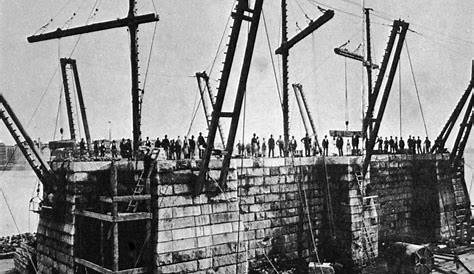 Vintage Images of Brooklyn Bridge Construction