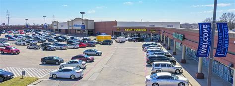 Brooks Crossing Weitzman