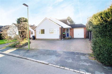 Brookside Crescent Cuffley