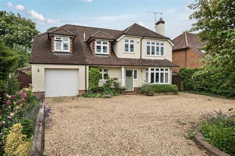 Broomleaf Road Farnham